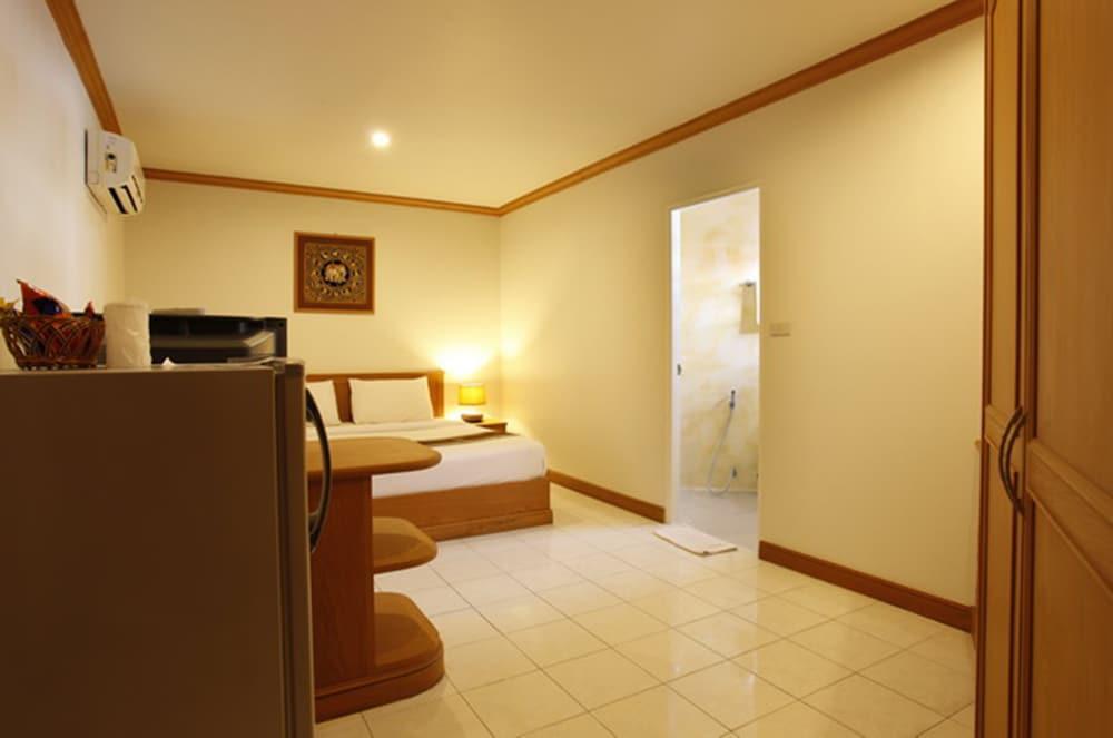 Casa Jip Guesthouse Patong Экстерьер фото