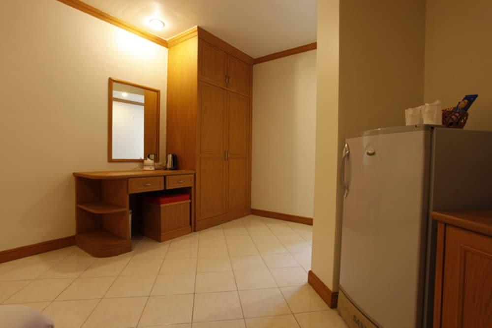 Casa Jip Guesthouse Patong Экстерьер фото